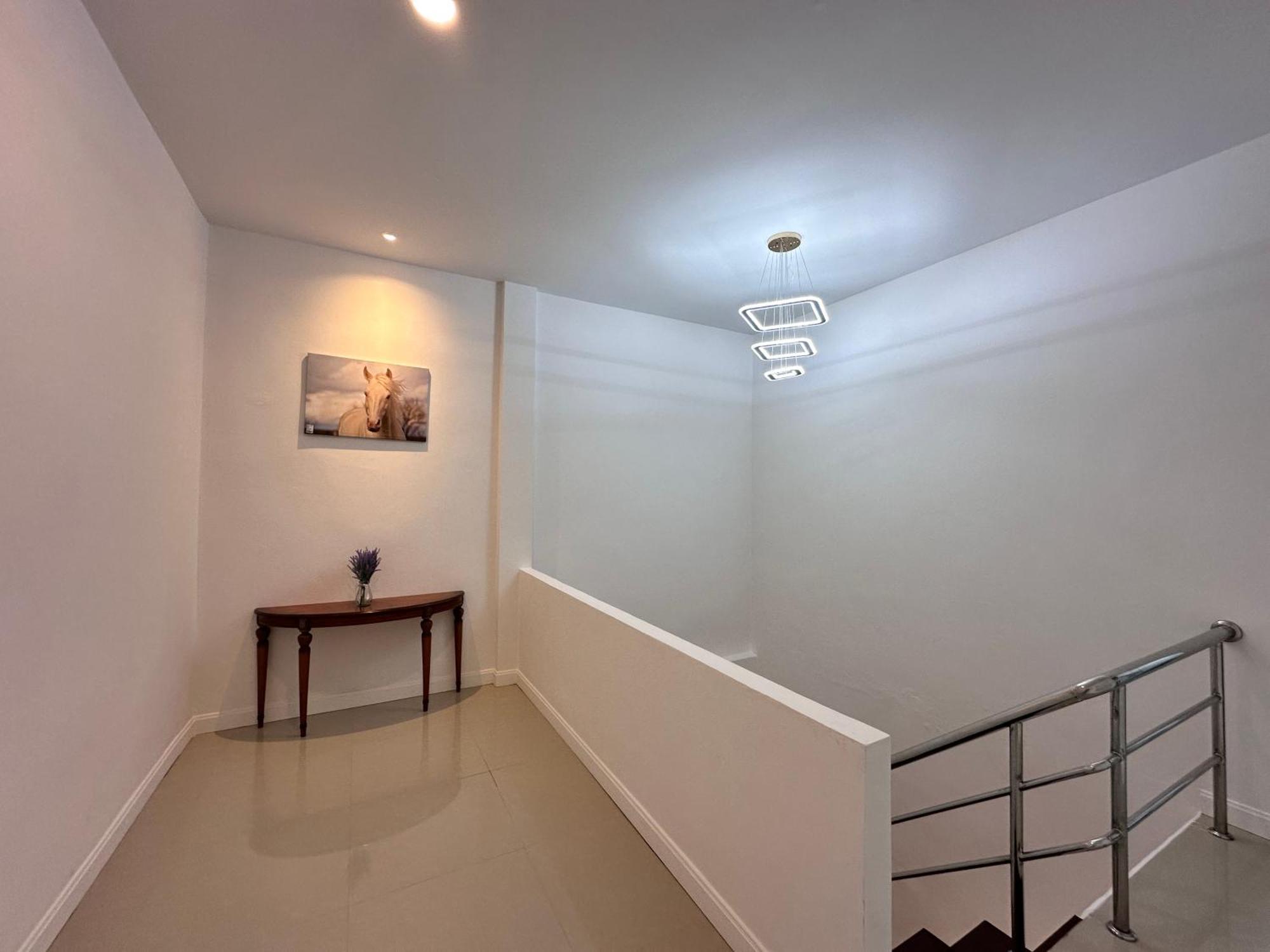 Home Living 8 At Hat Yai Ban Kho Hong Exterior photo