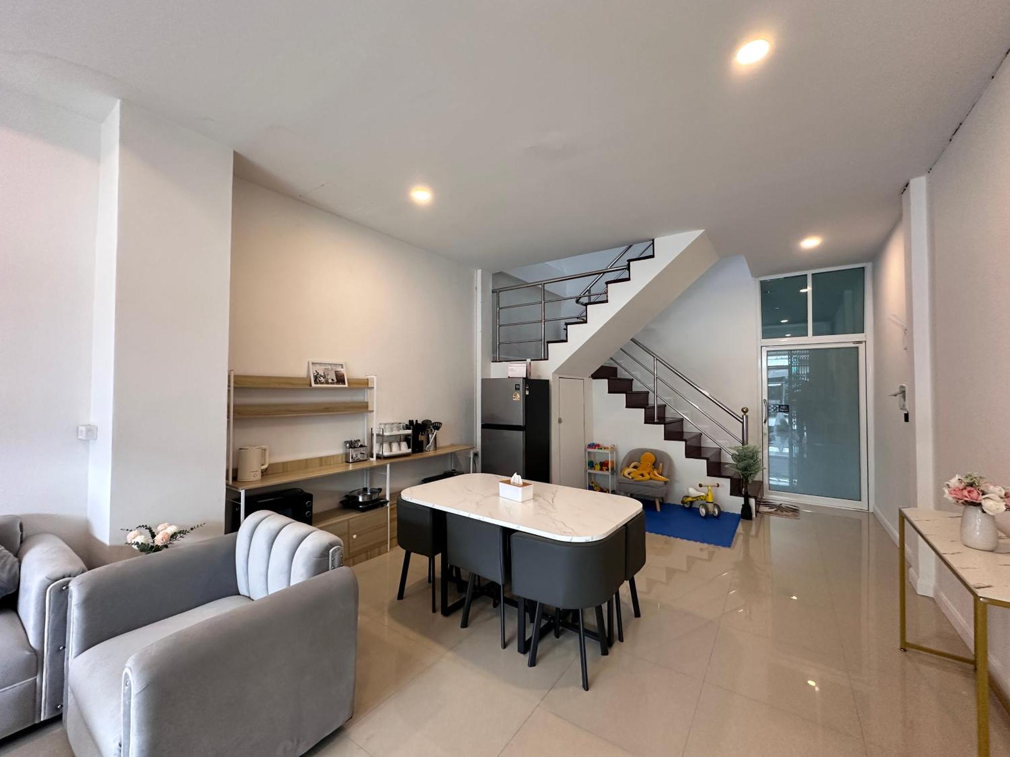 Home Living 8 At Hat Yai Ban Kho Hong Exterior photo